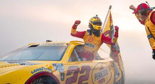 Visit Posiciones finales temporada NASCAR Cup Series 2022 page