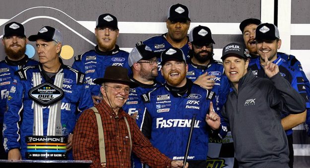 Visit Resumen NASCAR Cup Series 2022: Chris Buescher page
