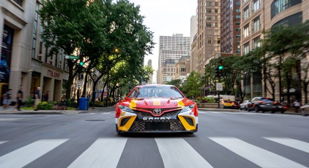 Visit 200 días para la primera Chicago Street Race page