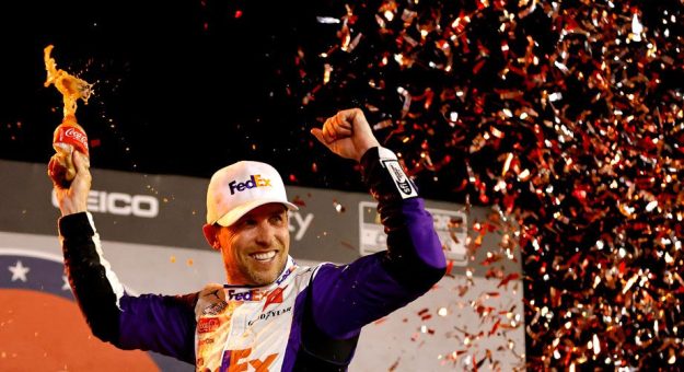 Visit Resumen NASCAR Cup Series 2022: Denny Hamlin page