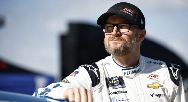 Visit Dale Earnhardt Jr. correrá en la carrera de la Xfinity Series 2023 en Bristol con Unilever page