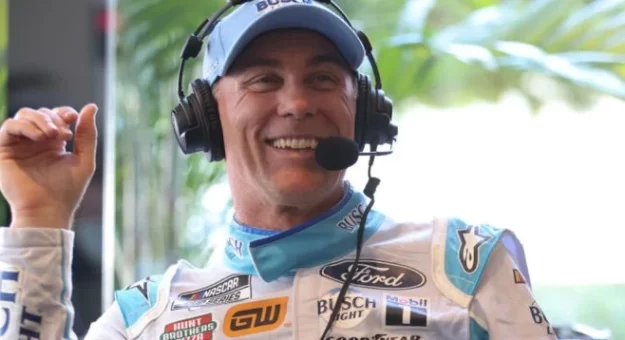 Visit Kevin Harvick sobre el resto de su carrera, su retiro y la familia en ‘Stacking Pennies’ page