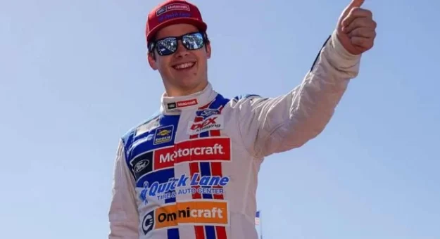 Visit Nuevas estrellas de la NASCAR en busca de la gloria en la ROAR Before the 24 page