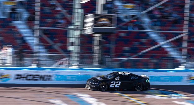 Visit Arrancan pruebas para mejorar el Next Gen Car en el Phoenix Raceway page