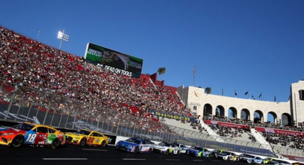 Visit Favoritos de los apostadores para la Busch Light Clash at the Coliseum 2023 page