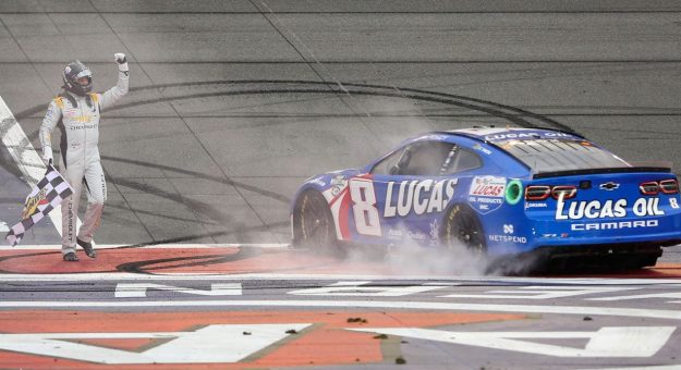 Visit Pilotos de la Cup Series con victorias en temporadas consecutivas page