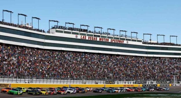Visit Favoritos de los apostadores para la carrera Cup Series Las Vegas 2023 page