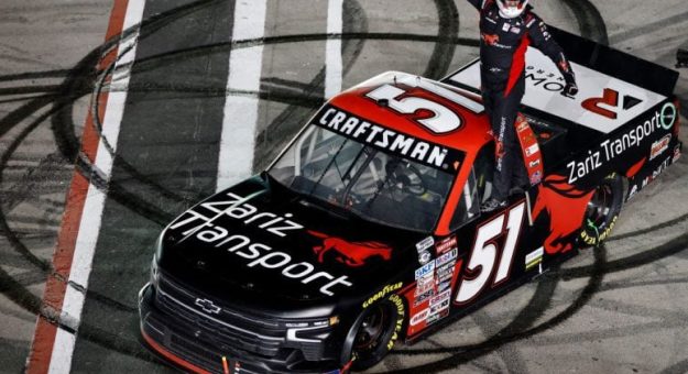 Visit Kyle Busch ganó la carrera de la Truck Series 2023 en Las Vegas page