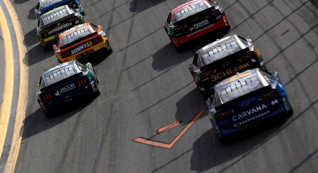 Visit NASCAR implementará “regla de elección” en circuitos mixtos, a partir de COTA page