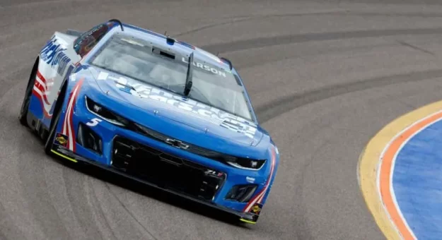 Visit Kyle Larson lideró la práctica de la Cup Series 2023 en el Phoenix Raceway page