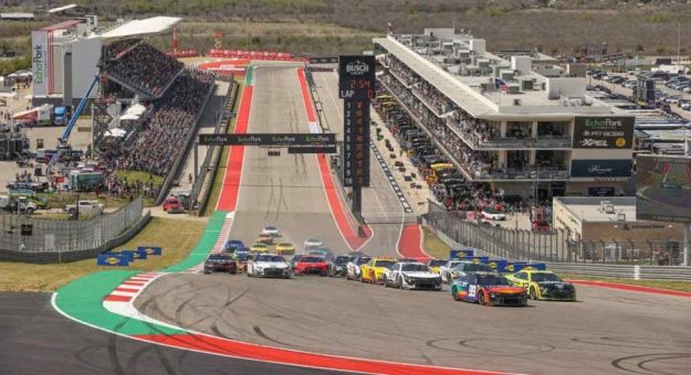 Visit Favoritos de los apostadores para la carrera de la Cup Series 2023 en COTA page