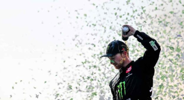 Visit Favoritos para el campeonato NASCAR Cup Series 2023, tras la carrera en COTA page