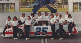 How an all-women pit crew led Bill Venturini to the 1987 ARCA championship