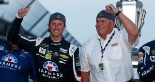 Relive Kasey Kahne’s 2017 Brickyard 400 win