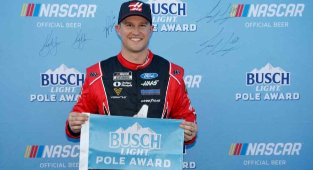 Visit Ryan Preece ganó la Pole Position para la NOCO 400 en el Martinsville Speedway page