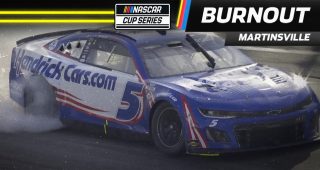 Full-track burnout: Larson puts on a show for the Martinsville fans
