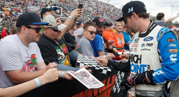 Visit Chase Briscoe se sometió a una cirugía exitosa en el dedo roto page