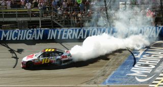 Greg Biffle holds off Brad Keselowski to win Michigan in 2012
