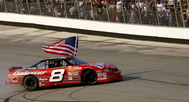 Visit Momentos memorables en el Dover Motor Speedway page