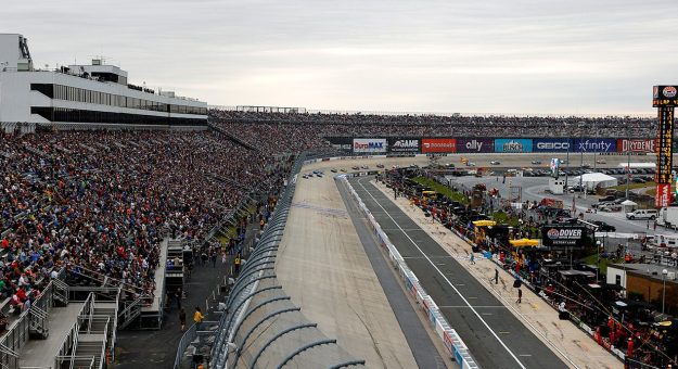 Visit NASCAR adelantó el inicio de la Würth 400 en Dover para la 1 PM del domingo page