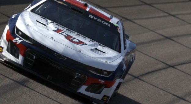 Visit William Byron ganó la Pole Position para la Advent Health 400 en el Kansas Speedway page