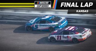 Hamlin overcomes Larson for win after last-lap pass at Kansas
