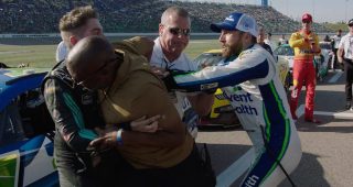 NASCAR’s Elton Sawyer reacts to Chastain, Gragson fight on pit road
