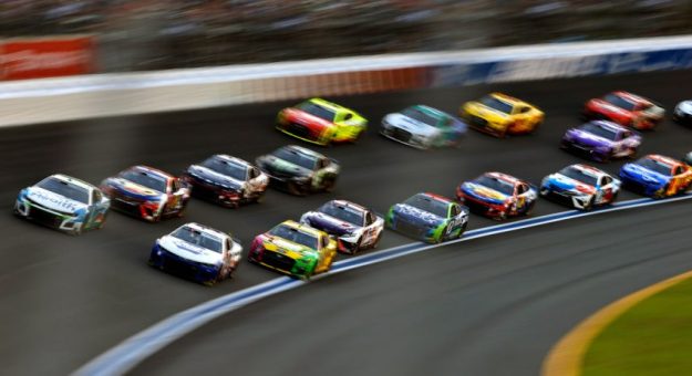 Visit Favoritos de los apostadores para la Coca-Cola 600 2023 en Charlotte page