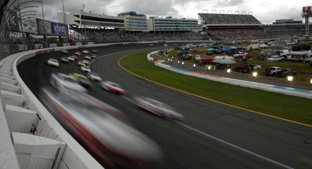 Visit Dónde están los equipos de la Cup Series 2023 a mitad de la temporada page