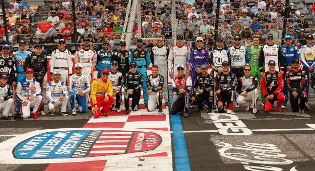 Visit Favoritos de los apostadores para la Cup Series 2023 en Nashville page