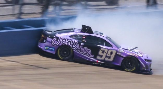 Visit Daniel Suárez se estrelló en la clasificación, usará auto de respuesto en la Ally 400 page