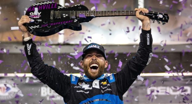 Visit Ross Chastain ganó la Ally 400 en el Nashville Superspeedway page