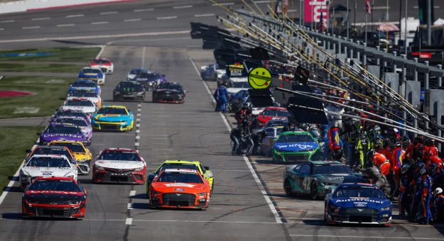 Visit La NASCAR cambió velocidad máxima y reglas en los pits de Atlanta page