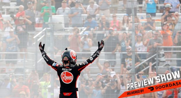 Visit La presión de los Playoffs Cup Series 2023 en la Crayon 301 en New Hampshire page