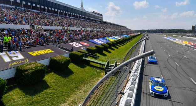 Visit Favoritos de los apostadores para la HighPoint.com 400 de la Cup Series en Pocono page