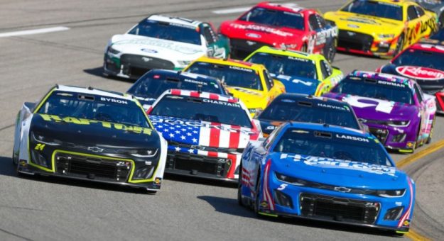 Visit Favoritos de los apostadores para la Cook Out 400 en New Hampshire page