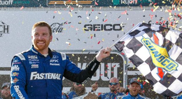 Visit Chris Buescher ganó la Cook Out 400 de la Cup Series 2023 en el Richmond Raceway page