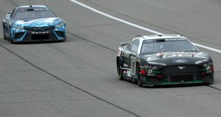 Race Rewind: Buescher holds off Truex, delivers back-to-back wins