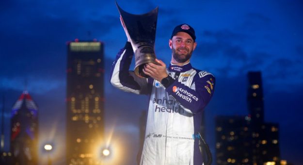 Visit Favoritos de los apostadores para el Indy Road Course 2023 page