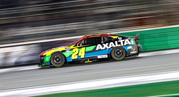 Visit El No. 24 de Hendrick Motorsports falló 3 veces la inspección previa a Indianápolis page