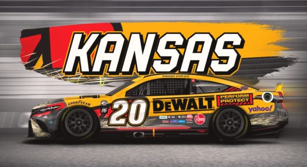 Visit Autos con nuevo look para el Fin de Semana de los Playoffs 2023 en Kansas page