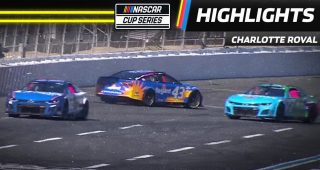 Erik Jones spins ahead of Kyle Larson early at Charlotte
