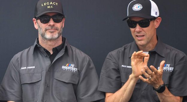 Visit Legacy Motor Club firmó a Matt Kenseth como asesor de competencia page