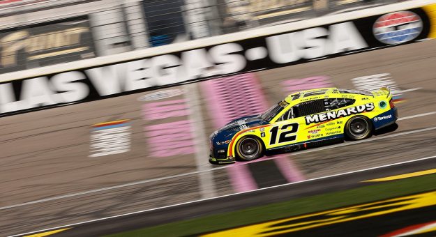 Visit NASCAR rescinde descalificación del No. 12 de Team Penske y Ryan Blaney en Las Vegas page