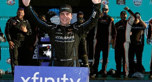 Visit Sam Mayer ganó en Homestead y avanzó a la Championship 4 de la Xfinity Series 2023 page