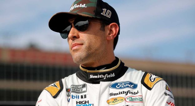 Visit Aric Almirola no regresará con Stewart-Hass Racing en 2024 page