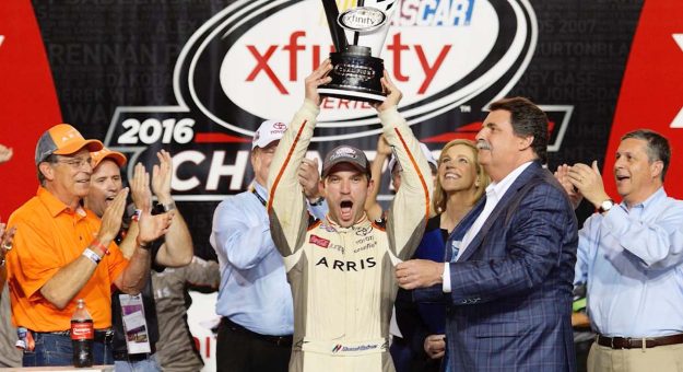 Visit Daniel Suárez recuerda el día en que hizo historia en la NASCAR page