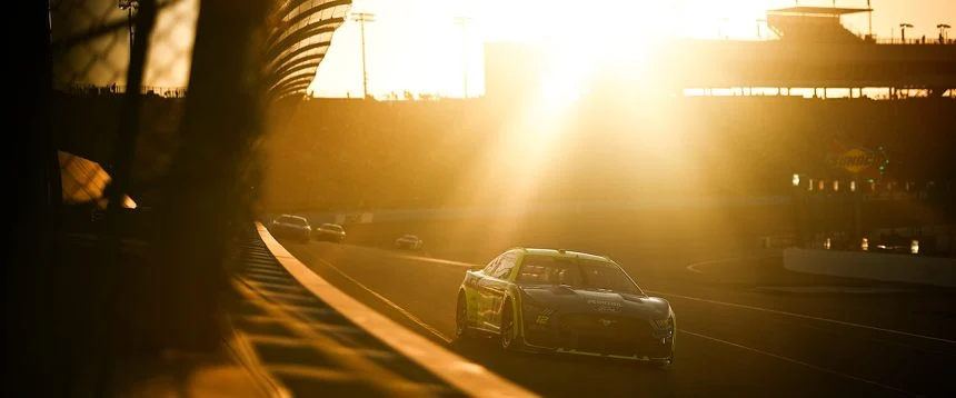Kyle Busch dominó la práctica de la Championship 4 en Phoenix