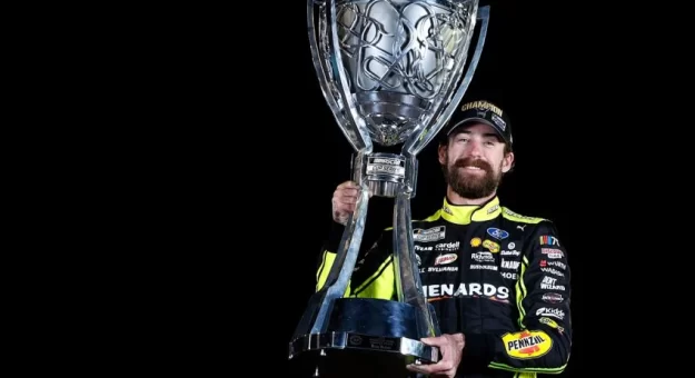 Visit Ryan Blaney ganó el campeonato de la Cup Series 2023 en el Phoenix Raceway page
