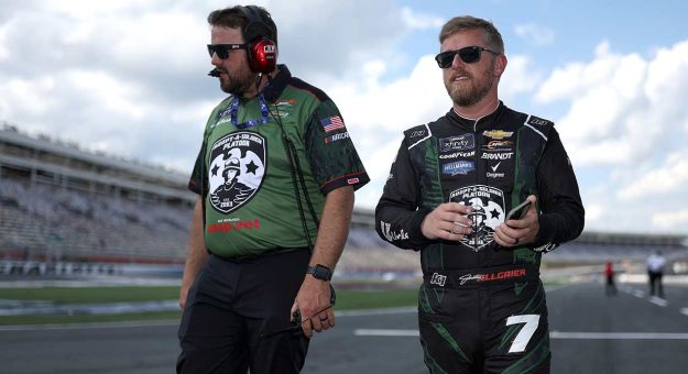 Visit Jason Burdett será Jefe de Equipo del No. 84 de Jimmie Johnson en 2024 page